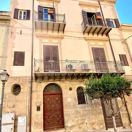 Palazzo 700 Apartamento *
