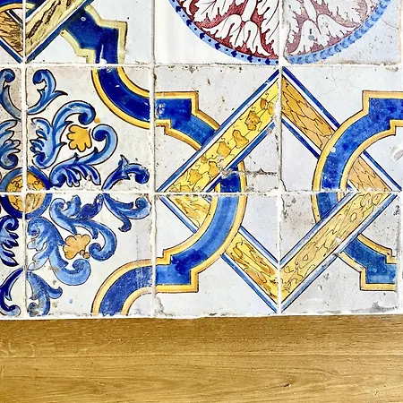 Palazzo 700 *